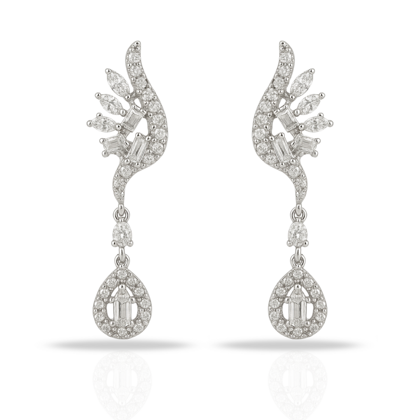 Cercei eleganți cu aripi