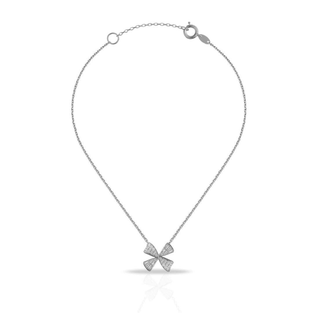 Colier cu fundiță asimetrică si baghete