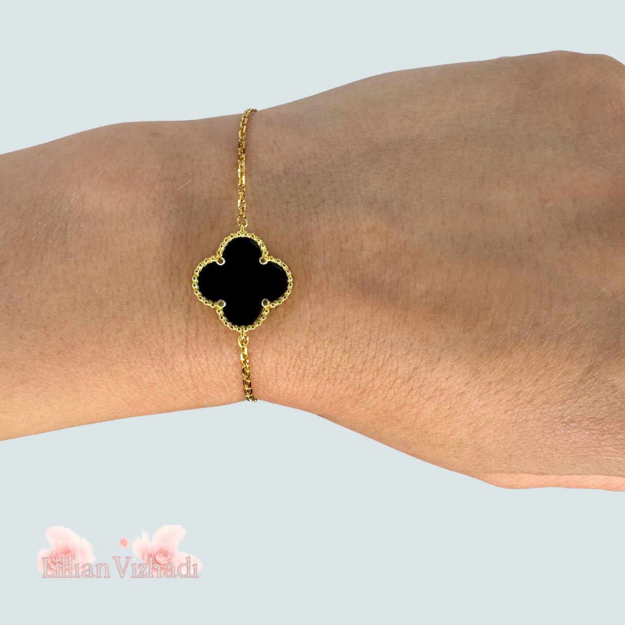Brățară aurie 5 x trifoi negru