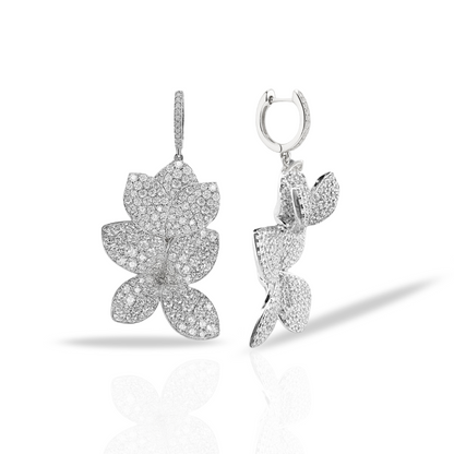 Cercei lungi cu elemente florale