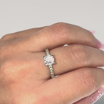 Inel cerc si zirconii